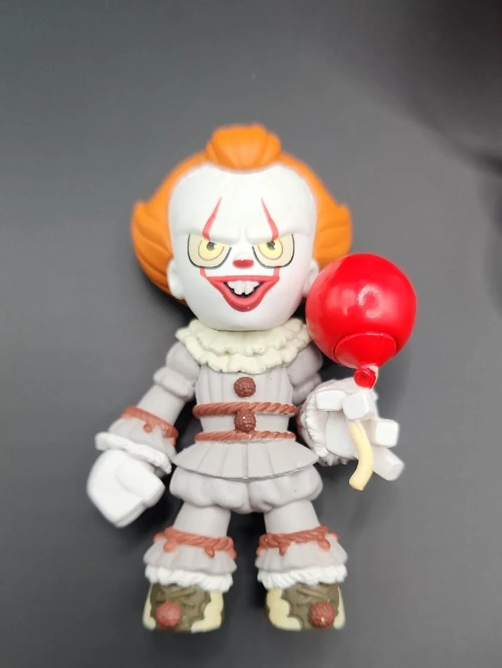 Funko Pennywise Vinyl Figure Set - Orange Hair & Red Balloons
